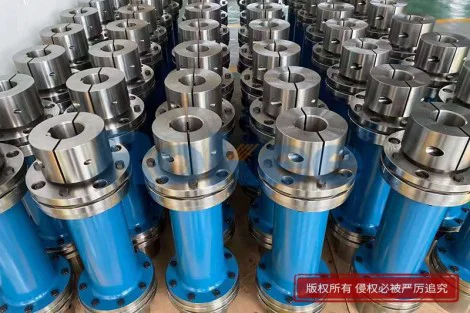 Precise Transmission Scheme Of Steel Laminae Coupling For PU Insulation Board Production Line